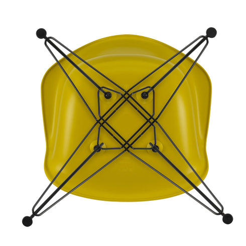 Cadeira de Braços em Plástico Eames DAR / Base Preta